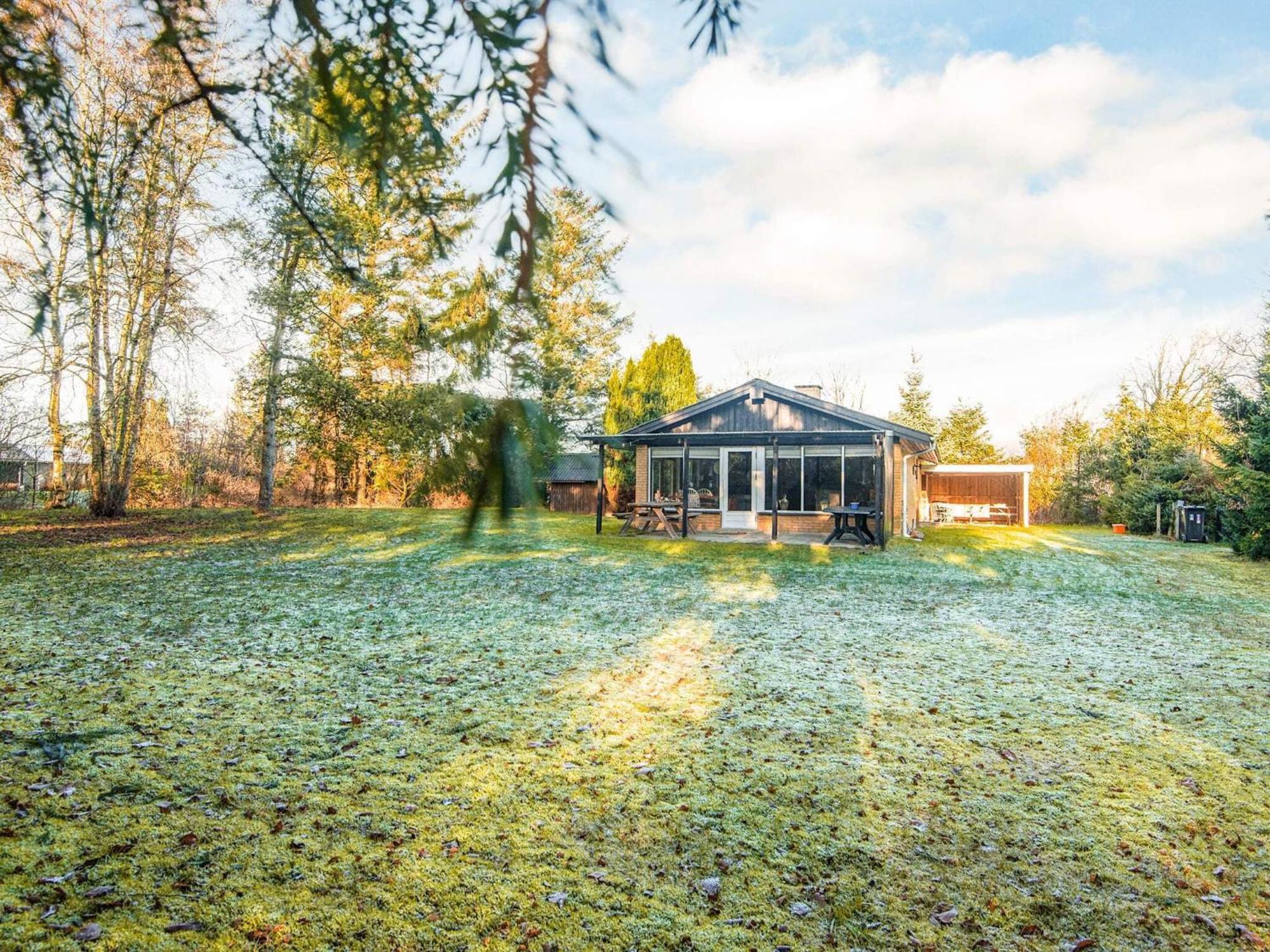2 Person Holiday Home In Tarm Fjerbæk Екстериор снимка